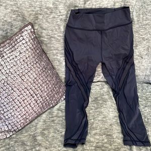 Blue Lululemon leggings good condition